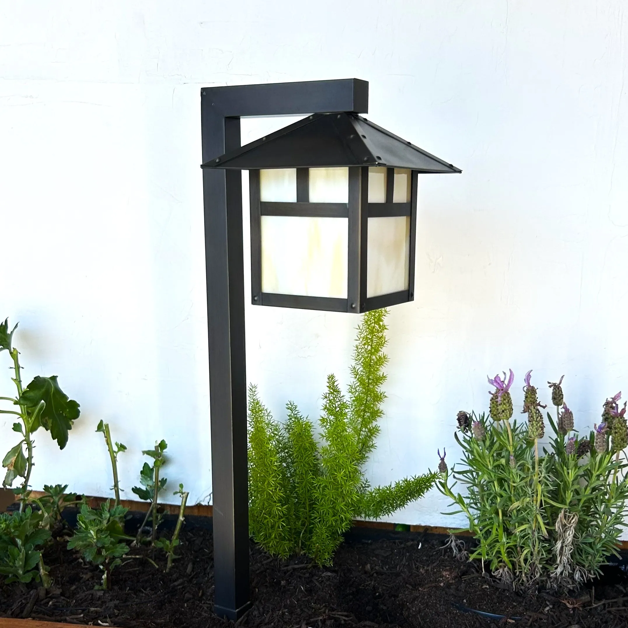 AmiArtisan Solid Brass Craftsman Lantern Pathway Light