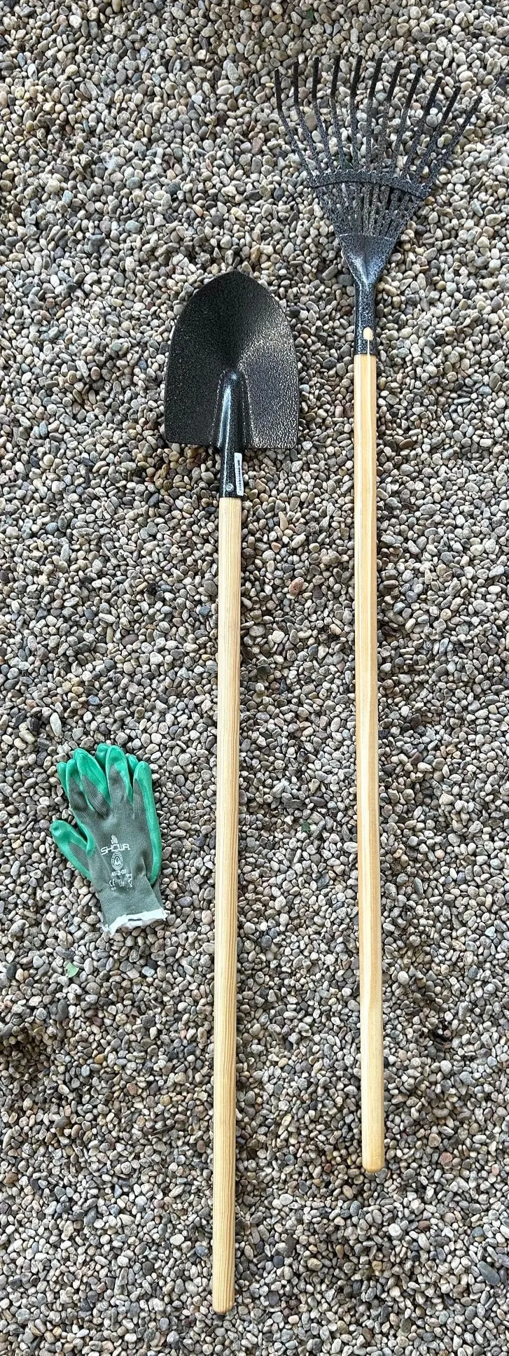 Kid's Shovel with Wood Handle