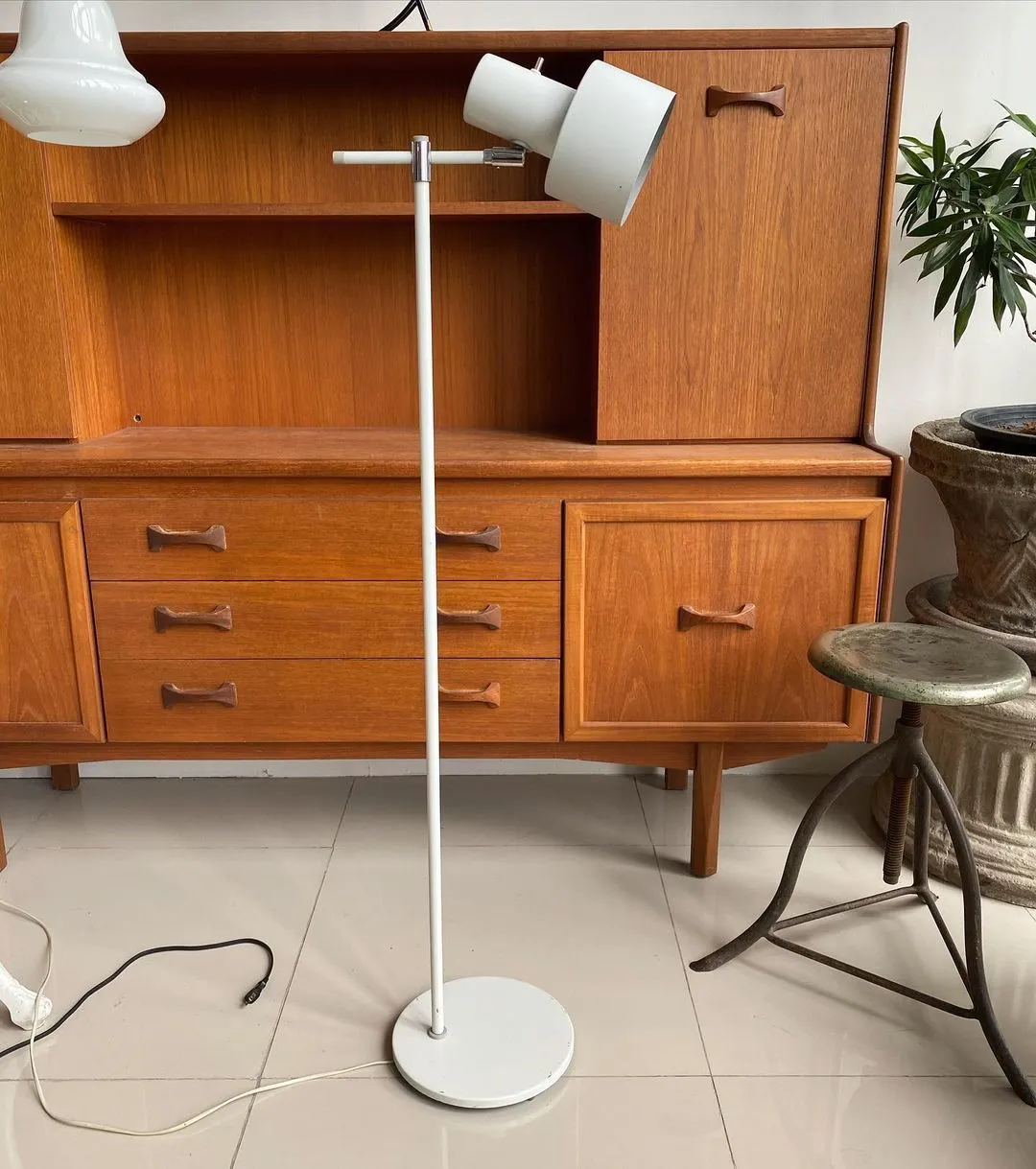 Lento Floor Lamp